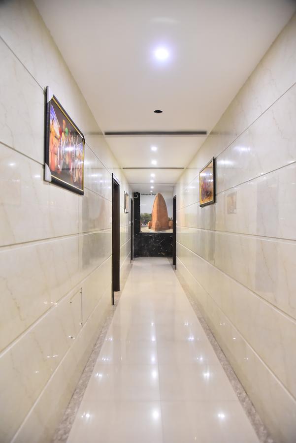 Hotel Krishna'S Near Golden Temple Амрітсар Екстер'єр фото